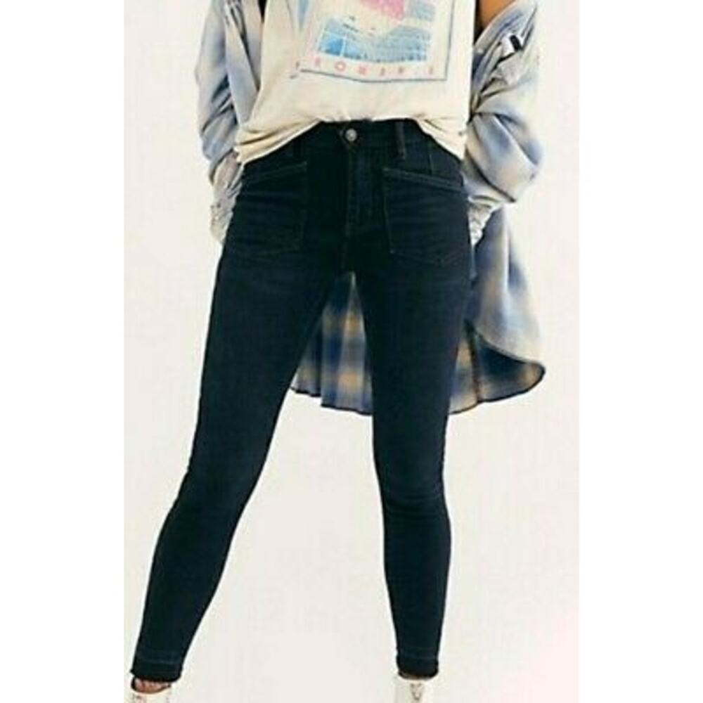 Free People Ivy Mid Rise Skinny Released Hem Jeans Seal Blue Sz. 26 NEW